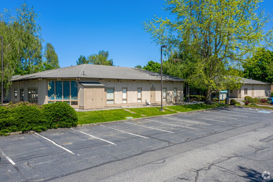 Primary Photo Of 12911 120th Ave NE, Kirkland Medical For Lease