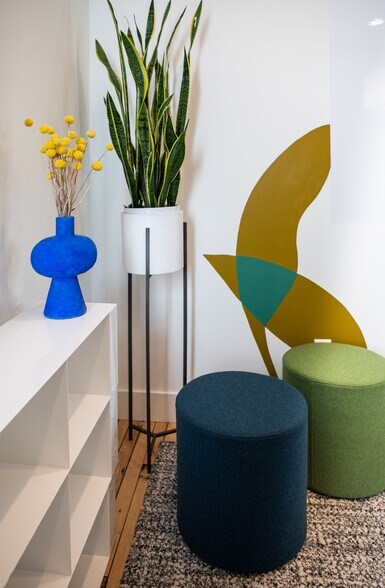 More Photos Of 4009 E Lake St, Minneapolis Office For Lease