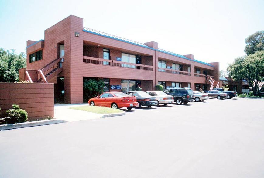 More Photos Of 1100-1160 E Route 66, Glendora Office For Lease