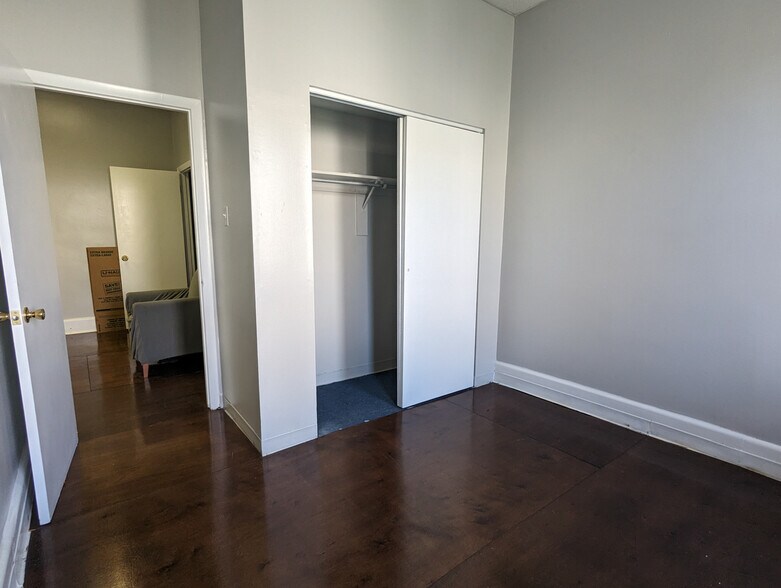More Photos Of 1901 W Tioga St, Philadelphia Schools For Sale