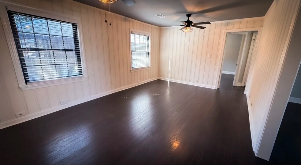 More Photos Of 102 Elmwood Dr, Lebanon Loft Creative Space For Lease