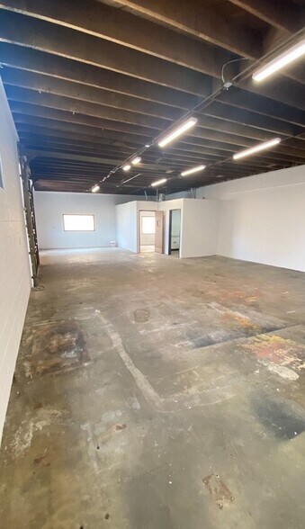 More Photos Of 4417-4419 Rowland Ave, El Monte Warehouse For Lease