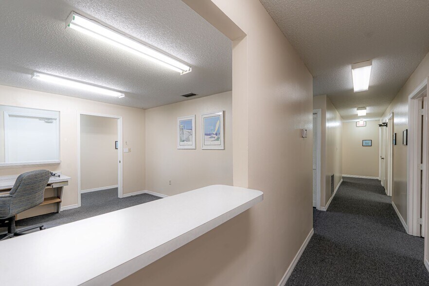 More Photos Of 10245 E Colonial Dr, Orlando Medical For Lease