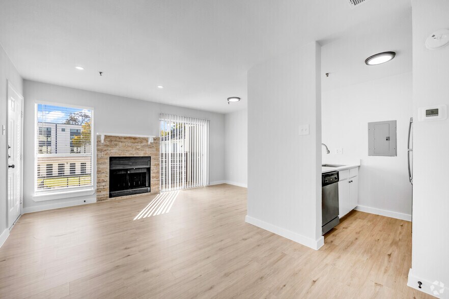 More Photos Of 2315 Moser Ave, Dallas Apartments For Sale