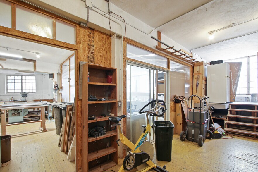 More Photos Of 110 Mildred Ave, Venice Apartments For Sale