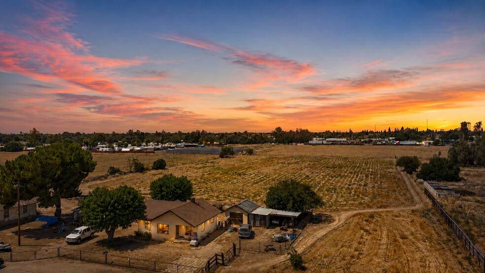 More Photos Of 1367 N Marks Ave, Fresno Land For Sale
