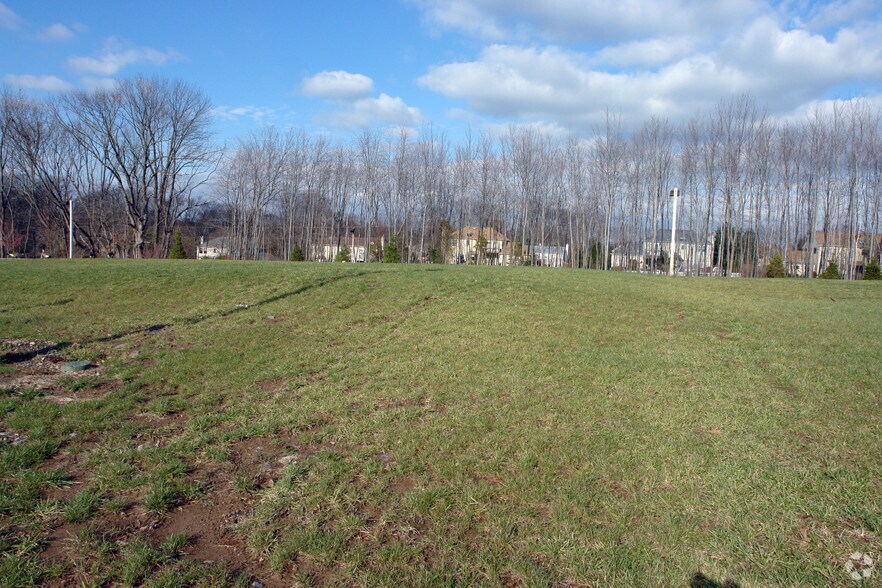 More Photos Of 1700 Kendarbren Dr, Jamison Unknown For Lease