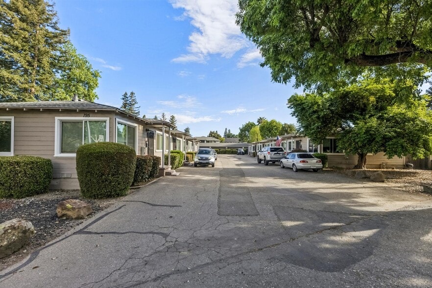 More Photos Of 175 Old Bernal Ave, Pleasanton Apartments For Sale