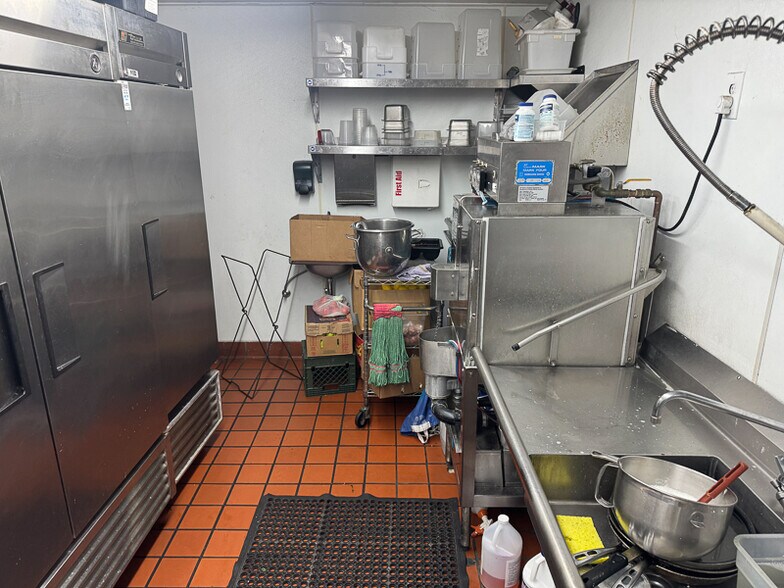 More Photos Of 7233 Healdsburg Ave, Sebastopol Restaurant For Lease