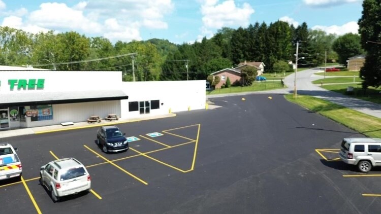 More Photos Of 149-175 E Cove Ave, Wheeling Storefront For Lease