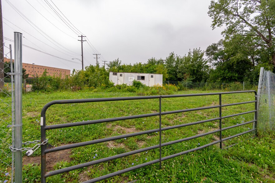 More Photos Of 8312 Conant, Hamtramck Land For Sale