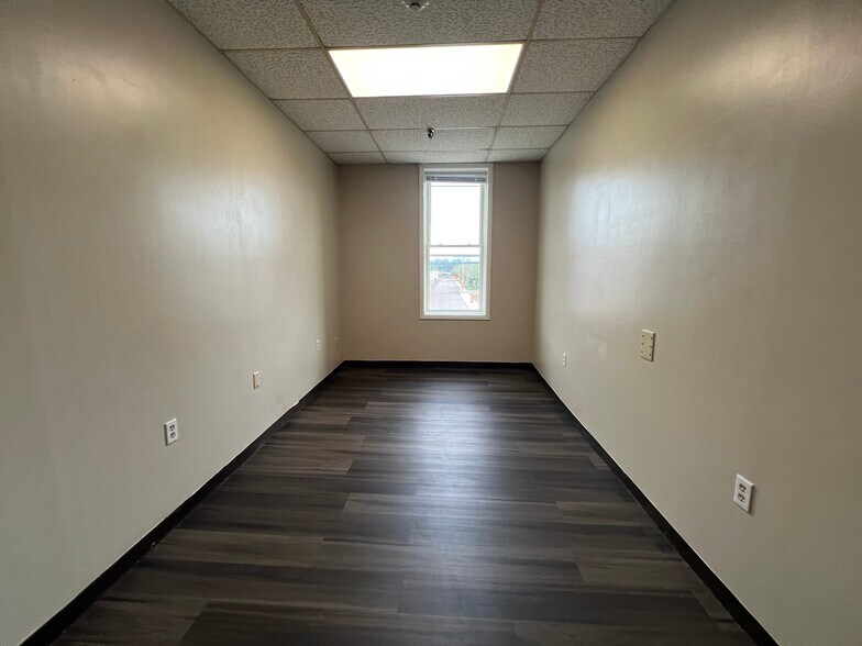 More Photos Of 451 Market St, Elmira Apartments For Sale