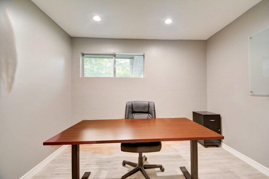 More Photos Of 26615 Oak Ridge Dr, The Woodlands Office For Lease