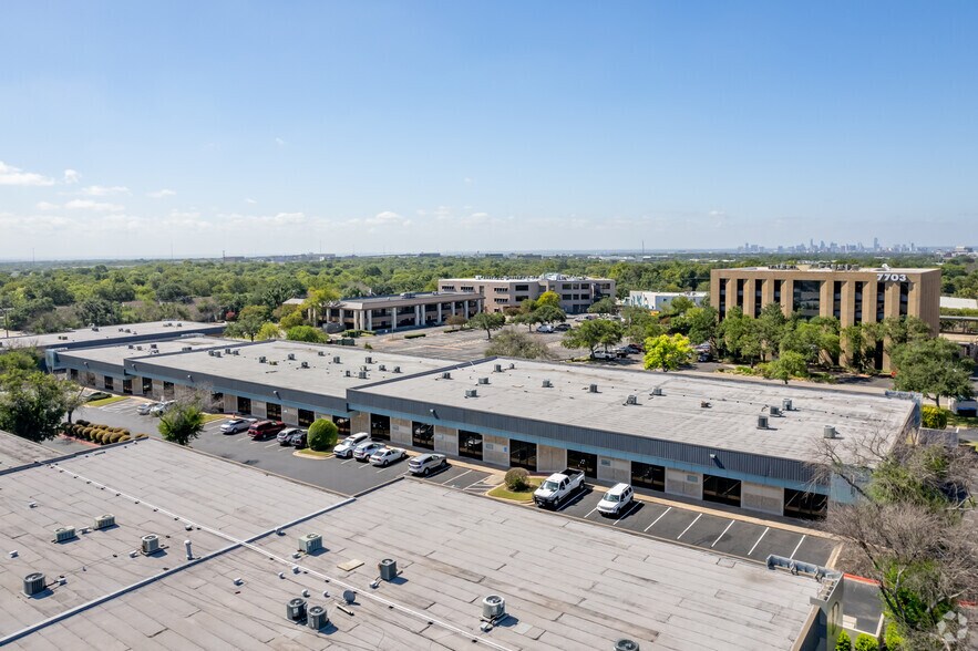 More Photos Of 7801 N Lamar Blvd, Austin Unknown For Lease