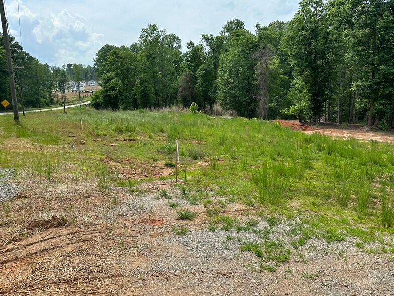 More Photos Of 105 Old Greenville Hwy, Spartanburg Land For Sale