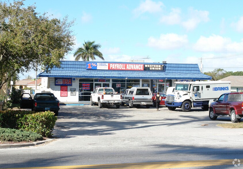 Primary Photo Of 338 N Krome Ave, Homestead Freestanding For Lease