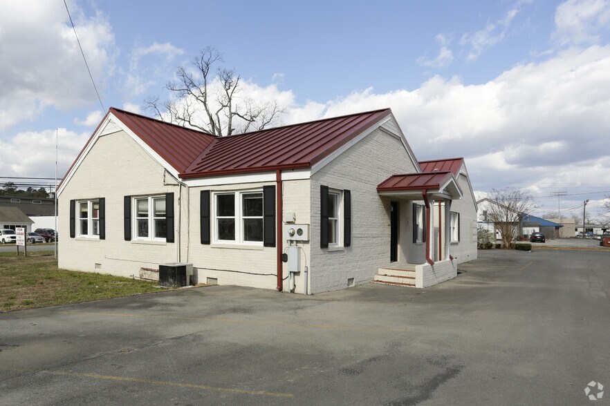 More Photos Of 1101 S Thornton Ave, Dalton Office For Sale