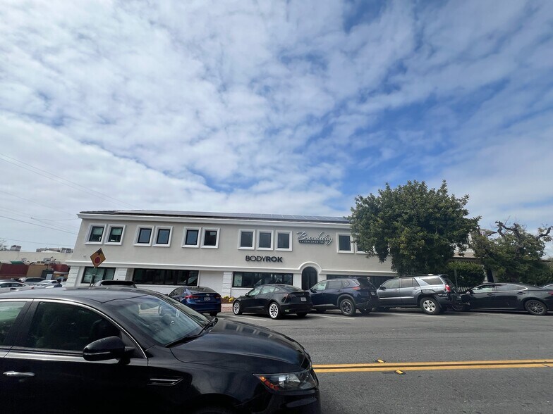 More Photos Of 1150 Silverado St, La Jolla Office For Lease