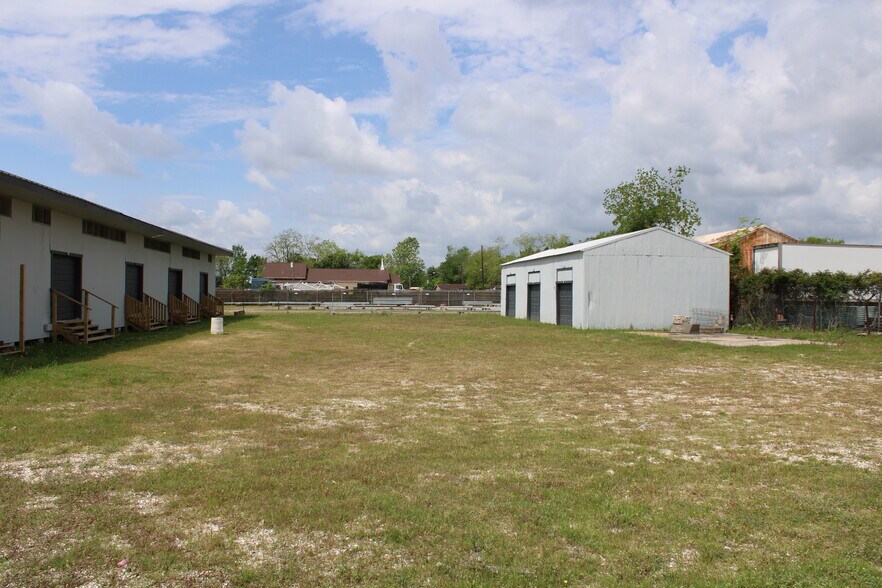 More Photos Of 470-474 S 4th St, Beaumont Industrial For Sale