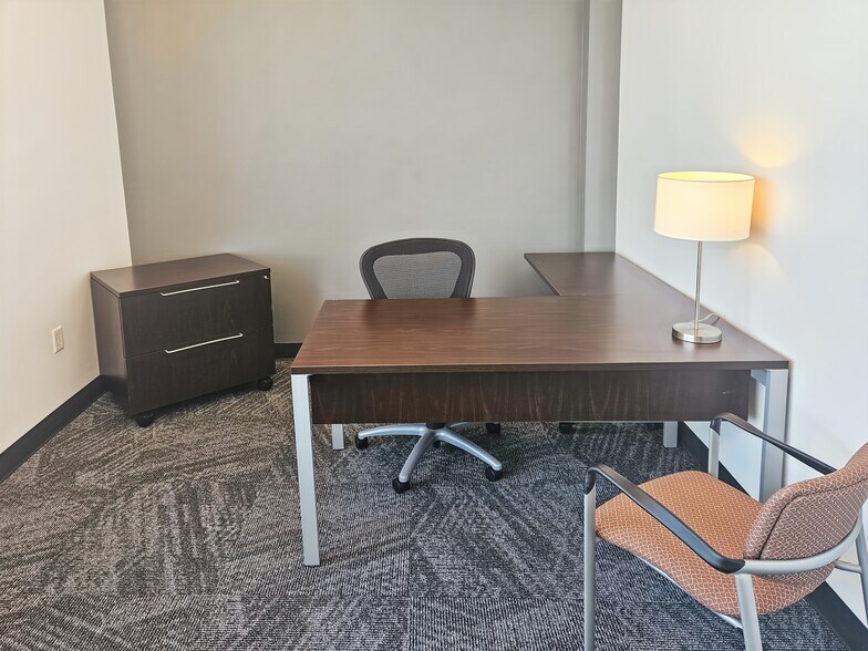 More Photos Of 610 Uptown Blvd, Cedar Hill Office For Sale