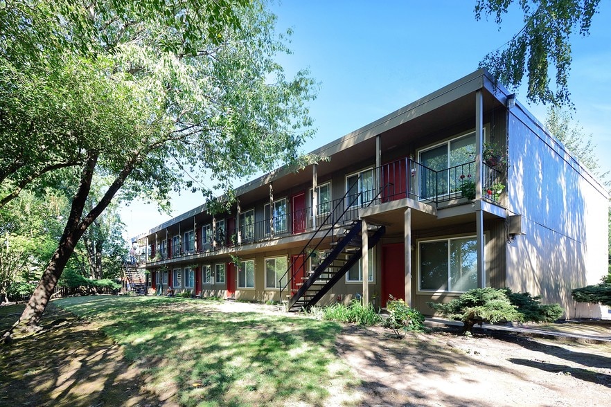 More Photos Of 3485 SW 87th Ave, Portland Apartments For Sale