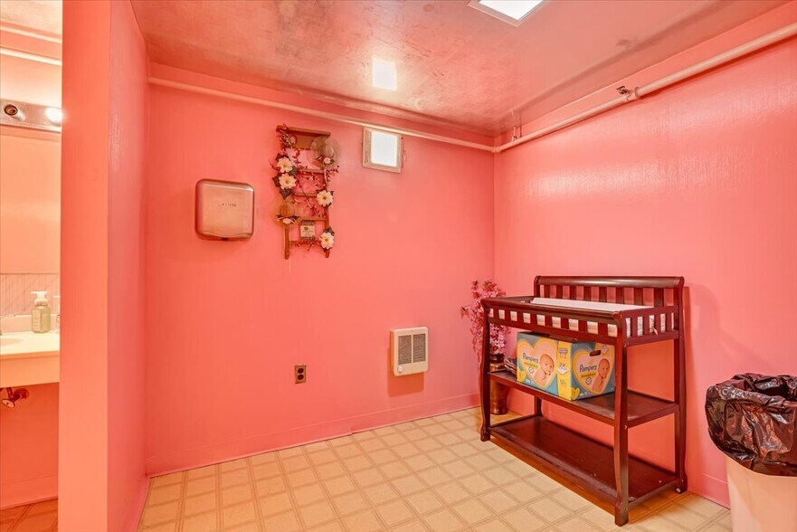 More Photos Of 837 W Linden St, Allentown Religious Facility For Sale