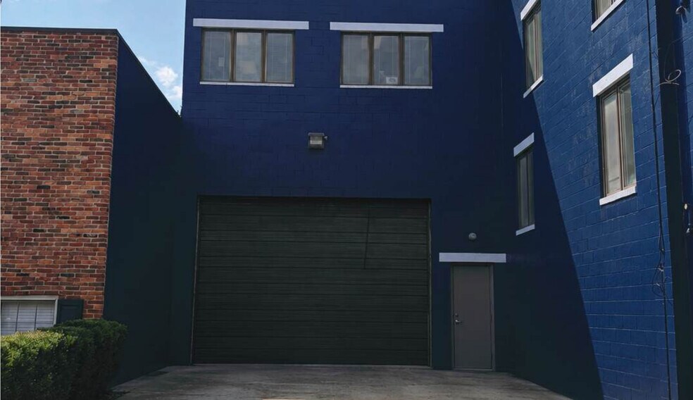 More Photos Of 3256 Colvin St, Alexandria Flex For Lease