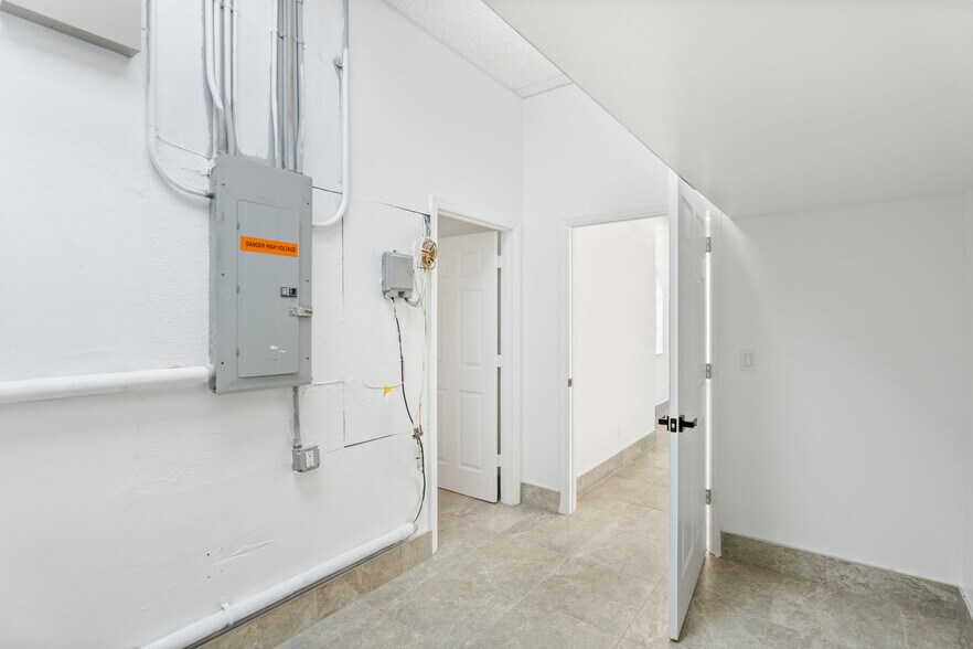 More Photos Of 1120 Village Lakes Blvd, Lehigh Acres Golf Course Driving Range For Lease