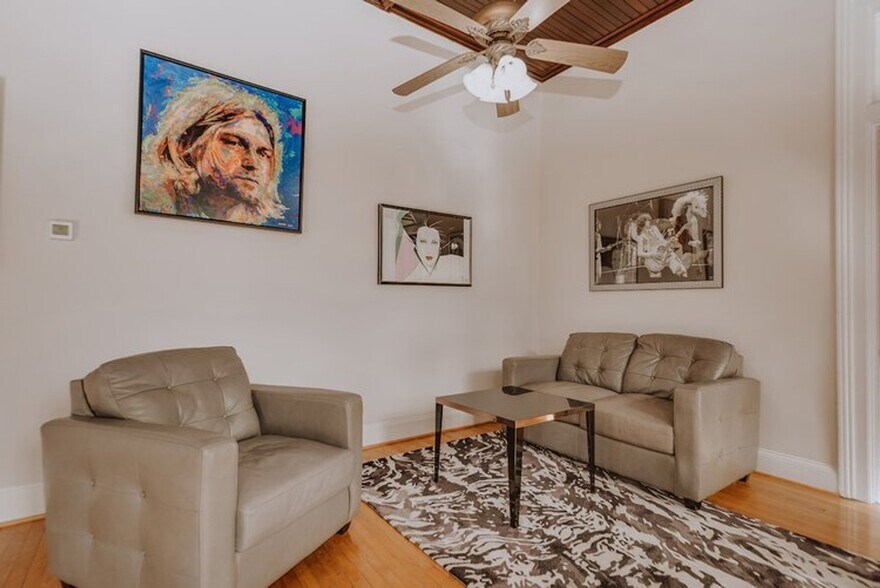 More Photos Of 441 Washington St, Portsmouth Office Residential For Sale