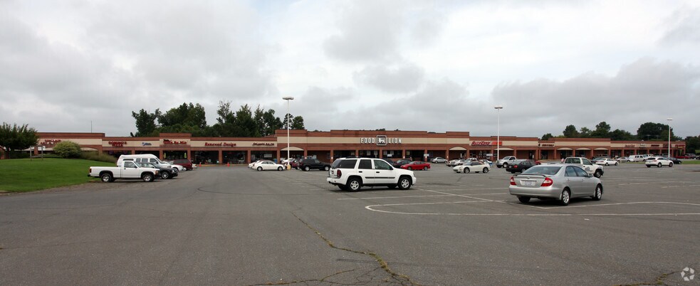 More Photos Of 12201 N NC Highway 150, Winston-Salem Storefront For Lease