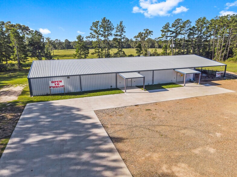 More Photos Of 4951 US Highway 190 W, Livingston Office For Sale