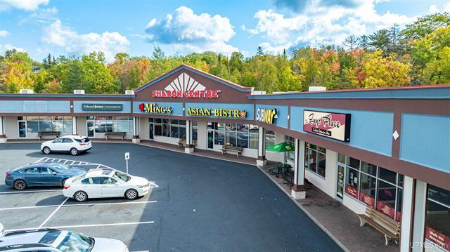 More Photos Of 901 Razorback Dr, Houghton Storefront For Sale