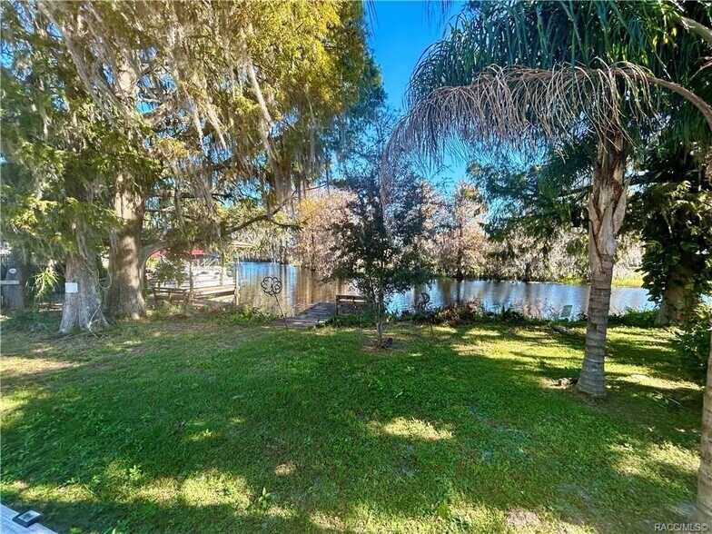 More Photos Of 4210-4218 E Lake Park Dr, Hernando Manufactured Housing Mobile Home Park For Sale