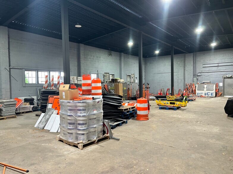 More Photos Of 7900 Pulaski Hwy, Rosedale Industrial For Lease
