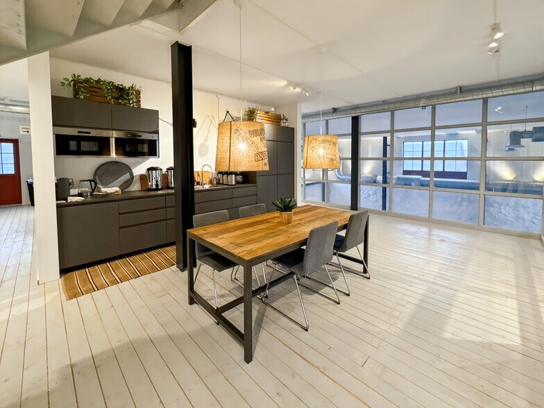 More Photos Of 309 Fellowship Rd, Mount Laurel Coworking Space