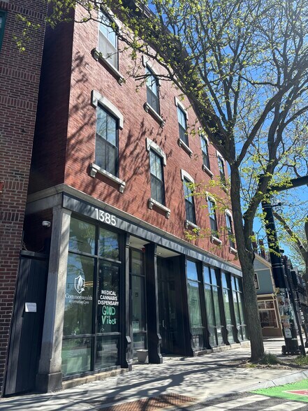 More Photos Of 1385 Cambridge St, Cambridge Office For Sale