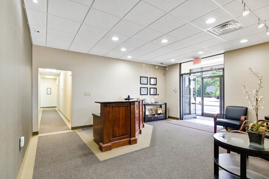 More Photos Of 6205 Raeford Rd, Fayetteville Office For Sale