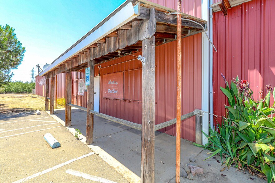 More Photos Of 4520 E Hwy 140, Merced Warehouse For Lease