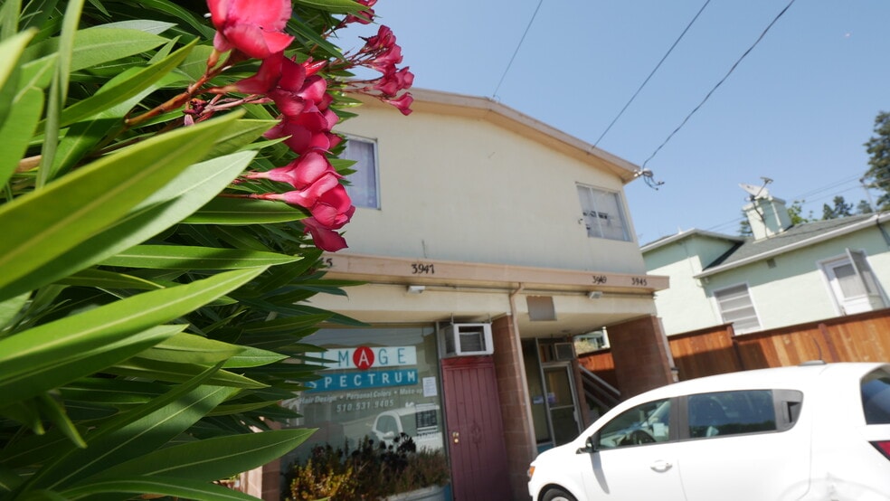 More Photos Of 3945-3949 High St, Oakland Storefront Retail Residential For Sale