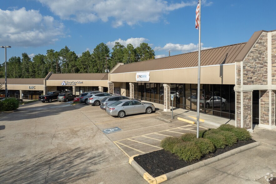 More Photos Of 3500 W Davis St, Conroe Unknown For Lease