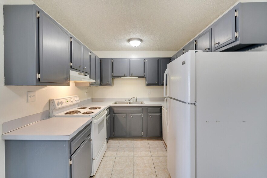 More Photos Of 2435-2459 W 11th St, Greeley Apartments For Sale