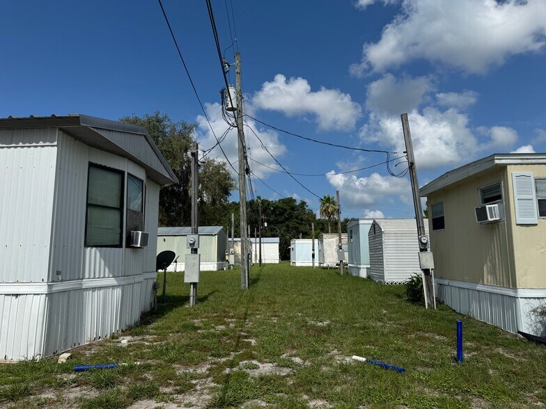 More Photos Of 6035 Norton Rd, Lakeland Manufactured Housing Mobile Home Park For Sale