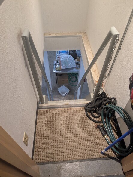 More Photos Of 1128 N Chinowth St, Visalia Medical For Sale