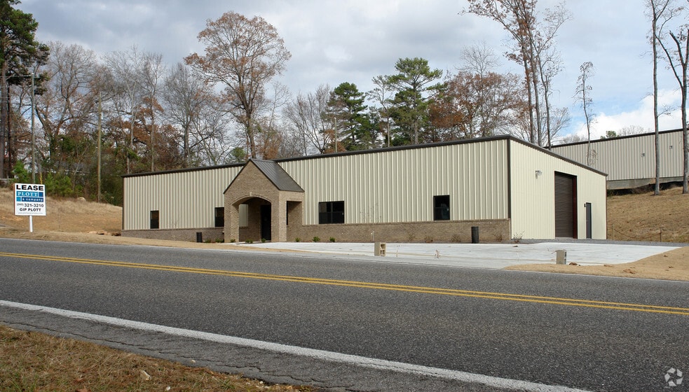 More Photos Of 2005 Agape Cir, Moody Warehouse For Sale