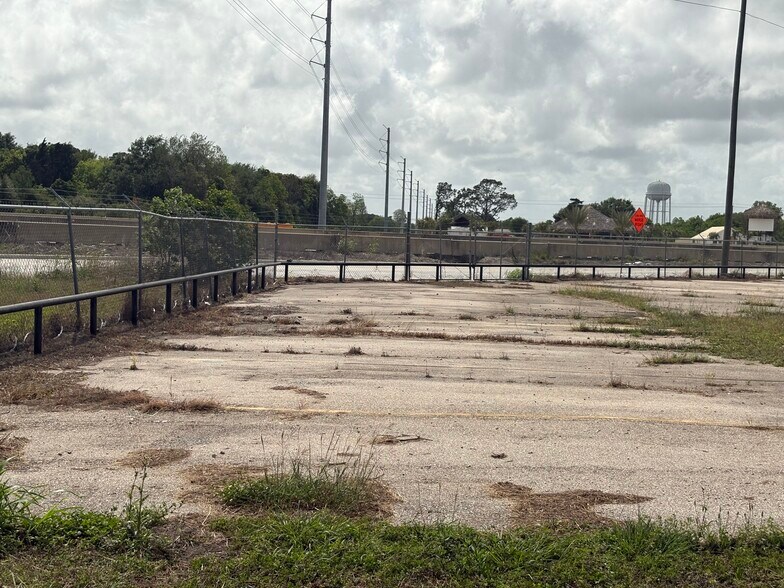 More Photos Of 3600 Gulf Fwy, La Marque Land For Lease