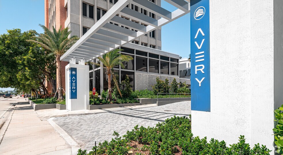 More Photos Of 225 N Federal Hwy, Pompano Beach Office For Lease