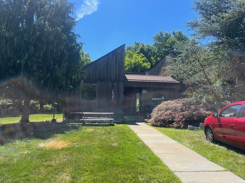 More Photos Of 603 Witmer Rd, Horsham Township Office For Sale