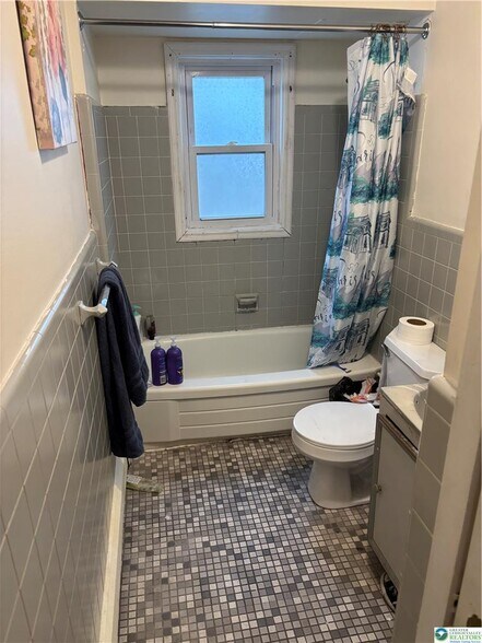 More Photos Of 435 W Main St, Pen Argyl Apartments For Sale