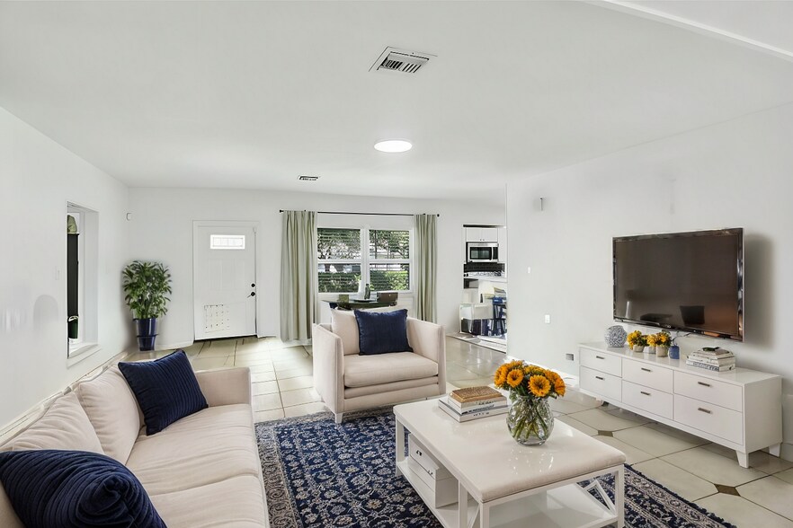 More Photos Of 76 NE 49th St, Miami Apartments For Sale