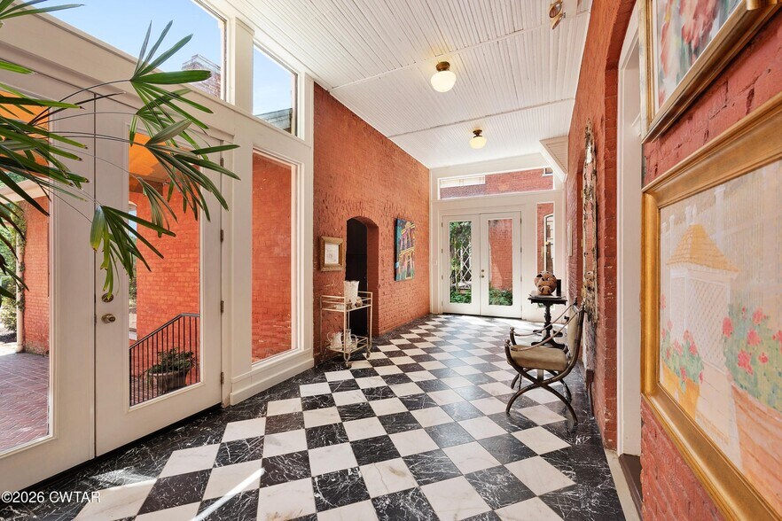 More Photos Of 428 N Cumberland St, Jackson Specialty For Sale